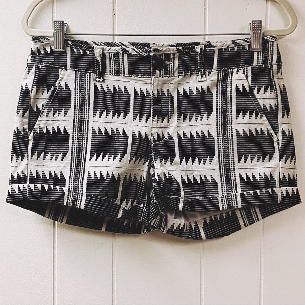 AEO Boho Aztec Indies Shorts SZ 6 MIDI Stretch Western Rustic Festival NEW